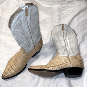 REAL CAIMAN ALLIGATOR SKIN cowboy boots.